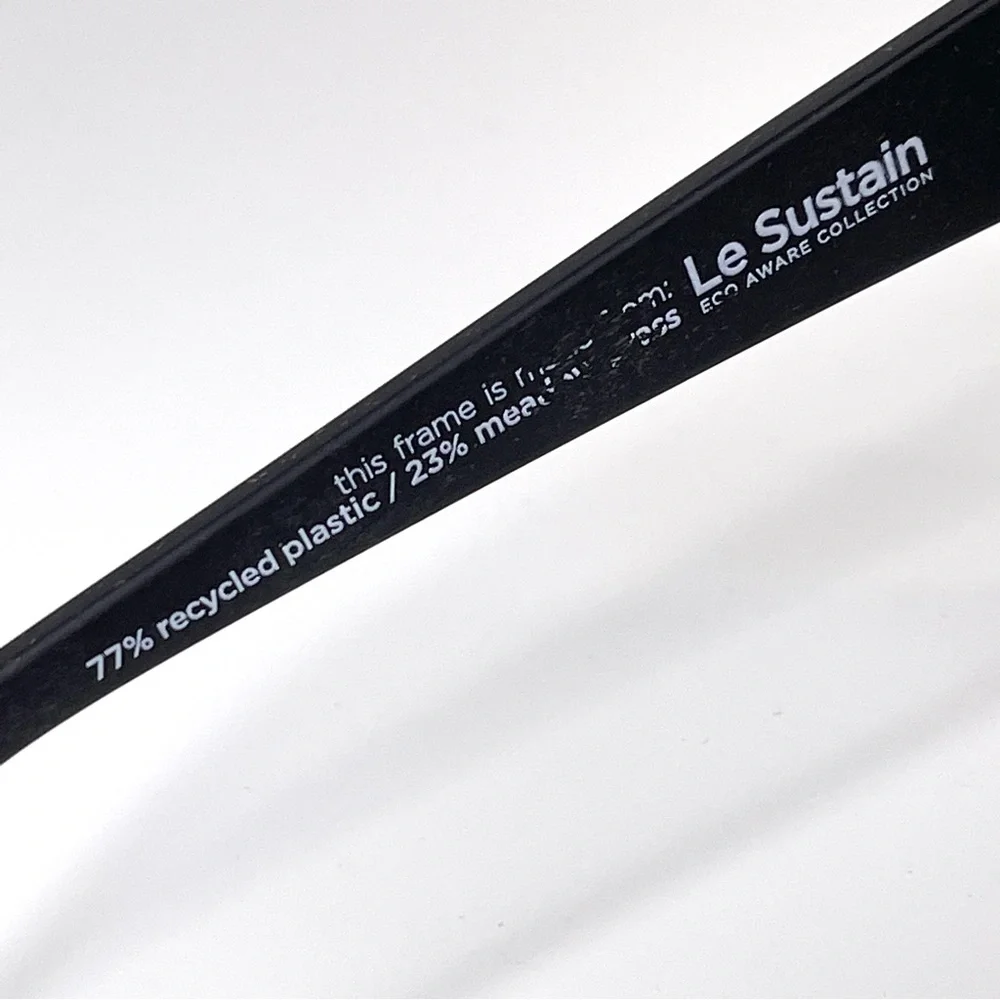 LE SPECS Hourgrass NEW Black Matte Sunglasses Cat Eye NEW
